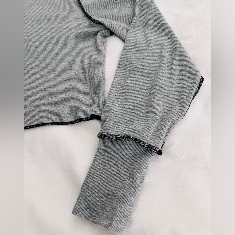 Forever 21 Light Gray Ribbed Sweater - Picture 3 of 9